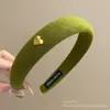 Diadema ancha de lana de color liso con etiqueta dorada, diadema de corona alta, accesorio para el cabello moderno y elegante, adorno para el cabello estilo coreano para mujer