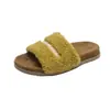 Ropa de Abrigo para Mujer 2026 Pantuflas Perezosas de Lana de Cordero Versátiles Casuales Otoño Suela Gruesa Peludas Punta Abierta Correa Única Pantuflas Tela Nueva