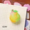 Lindo Soporte de Notas Acrílico de Frutas para Estudiantes Creativo Lindo Dibujo Animado Adornos de Escritorio Soporte para Tarjetas de Mensaje y Foto
