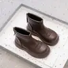 Botas Martin para niñas 2026 nuevas botas de otoño e invierno para niños botas cortas para niñas estilo británico botas de cuero botas sencillas con forro de algodón