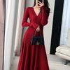 Primavera y Otoño Nuevo estilo chino Año Nuevo vestido rojo para mujer temperamento extranjero de alta gama fondo cuello en V tejido falda de mujer