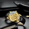 Reloj Dorado con Dragón en Relieve Luz de la Mañana para Hombre, Reloj Mecánico Totalmente Automático Resistente al Agua, Esfera de Dragón Incrustada con Diamantes para Hombre, Reloj de Moda para Personas de Mediana Edad y Mayores