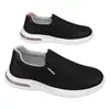 Zapatos de hombre de tirar, zapatos tradicionales de tela de Pekín, nuevos zapatos de suela blanda 2026 para ancianos, zapatos sin cordones para papás, estilo de hombre