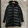 Nueva chaqueta de plumón para mujer de Mengjia, Suyen, versión de línea A de longitud media, estiliza y es elegante para figuras menudas