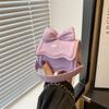 Celebridad de Internet lleva un dulce bolsito, un bolso pequeño de cuero super inclinado, un mini estilo fragante de estilo coreano para niñas, y es popular en Corea