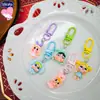 Fivela Colorida J32 Chaveiro Bebê Chorando Brilhante Sapatos de Desenho Animado Fofos Menina Roupas Mochila de Menina Pingente Joia Capa de Celular