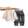 Conjunto de Ropa de Primavera para Niños 2026 Nuevo Elegante Conjunto Casual de Dos Piezas con Sudadera de Letras para Primavera y Otoño