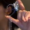 Clip de oreja de borla de verano para mujer, diseño nicho, sentido avanzado, lujo ligero, 2022, nuevo, moderno, viento frío, colgante de oreja, ins