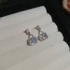 Pendientes de Flor de Fuego Artificiales de Circonita Super Brillante Estilo Coreano Lujo Accesible Pendientes de Gama Alta Moda Pendientes Exquisitos Diseño de Nicho