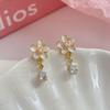 Aretes de Flor de Cerezo de Verano Aguja de Plata Corazón de Niña Dulce Sentido del Diseño de Nicho Tridimensional Lujo Ligero Rosa Delicados Aretes de Flor