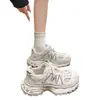 Piel suave casual deportivo malla transpirable robusto lindo que aumenta la altura suela gruesa tenis de papá para mujer