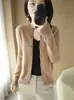 Suéter fino de tricô feminino customizado de fábrica, gola redonda, cor sólida, pulôver, top curto estiloso, cardigã de outono para mulheres