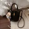 Bolsa Saco de Design de Nicho Transfronteiriço 2026 Nova Moda Versátil Bolsa de Mão de Grande Capacidade Bolsa de Ombro Único Transversal