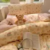 Conjunto de Roupa de Cama de Lã de Leite Desenho Animado 2026 Novo Dormitório Estudantil Conjunto de Três Peças com Fronha e Lençol com Fronha de Lã Coral Dupla Face