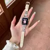 Pulseira de Couro com Padrão de Crocodilo de Trevo de Quatro Folhas Adequada para Apple Watch iWatch 12ª Geração 11/10