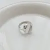 Anel Geométrico Irregular de Design Único para Mulheres, Exquisite Anel Aberto Feijão Mate Escovado, Anel de Dedo Indicador de Nicho