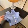 Camisa de Manga Larga a Rayas Florales Tridimensionales Azul para Mujer, Top Elegante para Figuras Pequeñas, Nuevo Estilo Primavera 2026, Camisa que Reduce la Edad