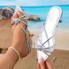 Sandalias de Tacón Alto Transfronterizas Europeas y Americanas para Mujer Negras Punta Media Puntiaguda Sandalias de Verano 2026 Suela Plana Sandalias de Exterior Venta al por Mayor Talla Grande