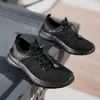 Nuevos zapatos de malla transpirables cómodos de suela blanda para primavera y otoño, antideslizantes, resistentes al desgaste, para senderismo y escalada, para parejas, en stock