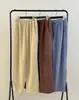 Las dimensiones se han actualizado. Estos son pantalones de chándal casuales de estilo coreano, retro para otoño/invierno, esponjosos, gruesos, suaves, de corte holgado, con cintura de cordón y tobillos atados.