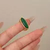Anillo de Piedra Natural Ovalada Chapado en Oro Real con Incrustaciones Manuales Anillo Abierto Apilado Retro Francés de Ágata