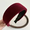 Faixa de Cabelo de Veludo com Cabeça de Esponja Estilo Coreano Outono e Inverno Celebridade da Internet Faixa de Cabelo de Novo Design de Alta Qualidade Grampo de Cabelo Elegante Retrô Feminino para Sair