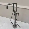 Grifo de Bañera de Pie Color Bronce Gunmetal Columna Cubo de Madera Lateral para Tanque Lavabo Montaje en Pared Cabezal de Ducha Independiente Frío y Caliente