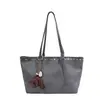 Bolsa Tote de Camurça Retro de Ombro Feminina 2026 Outono Nova Elegante Bolsa de Mão com Rebites Bolsa de Ombro Único para o Trabalho
