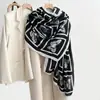 Bufanda larga de lana de seda ligera de lujo con estampado animal de gran marca, estilo popular D, bufanda ligera de lujo de imitación de cachemira.