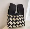 Bolsa de punto de explosiones directa de fábrica, bolsa tejida para mujer, bolso de mano, bolsa tote a la moda, bolsa Ins, bolsa de regalo de acompañamiento