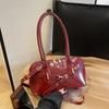 Bolso de viaje portátil vintage para mujer, otoño 2024, nuevo bolso de moda de Corea del Sur, bolso de hombro tipo bolos de gran capacidad.