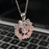 Collar con Lazo de Guirnalda de Amor Cadena para Clavícula de Mujer Lujo Accesible Diseño de Nicho Navidad Ins Mejor Amiga Corazón