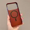 Aplicável à Capa de Celular Magnética com Pulso Apple 18proMax iPhone17 Fibra de Carbono Fosca À Prova de Queda 16 Capa Protetora