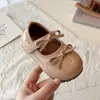 Sapatos de Princesa com Laço para Crianças, Sapatos Pequenos de Couro, Nova Versão Coreana Primavera e Outono 2026 Sapatos Casuais Versáteis para Meninas com Solado Macio