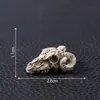 Nuevo producto transfronterizo: Cráneo de animal de cuervo, accesorios de decoración DIY para botellas ecológicas, paisaje en miniatura, pequeño adorno de escritorio
