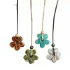 Collar con colgante de flor de dopamina minimalista estilo coreano para mujer, largo estilo verano, adecuado para combinar con vestidos y suéteres, con un toque de alta gama