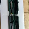 Asegúrese de que los conectores estén apretados al par preestablecido para evitar que se aflojen y para evitar daños en las roscas debido a una sobrecarga.