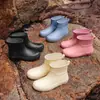Botas de Chuva Brancas da Moda Estilo Ins Transfronteiriço para Mulheres, Galochas Clássicas Foscas, Botas de Água para Exterior, Sapatos Simples de Cozinha para Mulheres