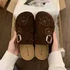 Baotou Meia-Cobertura Slip-On Roupa Externa Sola Grossa Birkenstock Birkenstock Novo Estilo Feminino Fogos de Artifício Bordado Versátil Outono/Inverno 2026 Pessoa Preguiçosa
