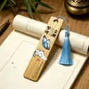 Marcapáginas de Bambú Estilo Antiguo Zhuangzhou Mengdie con Pintura de Porcelana de Cristal, Borlas de Seda de Hielo, Marcapáginas Cultural y Creativo, Fabricante Directo Admite Personalización