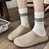 Meias florais para mulheres com punhos bolha, estilo japonês moderno, esquema de cores cinza e roxo, laço duplo de cor contrastante, meias de cano médio, meias empilhadas