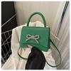 Outono e Inverno Pequena Fresca Simples 2023 Nova Chegada Moda Fofa Laço Ferragem Portátil Tiracolo Transversal Pequena Bolsa Quadrada para Mulheres