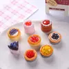 Mini pastel de pay de frutas miniatura lindo postre accesorios de resina decoración de casa de muñecas colgante de llavero