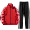 Conjunto Casual S-6X Primavera e Outono para Homens e Mulheres, Roupa Esportiva com Três Listras, Jaqueta Esportiva Masculina e Calça Comprida, Conjunto de Duas Peças Personalizado