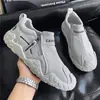 Zapatos de Tela Nuevos de Verano 2026 para Hombre, Zapatos Casuales para Conducir, Zapatos Deportivos Transpirables Antideslizantes sin Cordones para Hombre