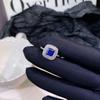 Simulação de fornecimento ao vivo Diamante Princesa quadrado anel de diamante cheio de diamante micro embutido brincos brincos corindo vermelho pingente de clavícula colar