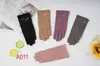 Luvas Femininas Novas Grossas e de Veludo Quentes para Outono e Inverno Luvas de Veludo à Prova de Frio para Uso Externo Luvas de Veludo para Ciclismo e Direção Roupas de Trabalho Luvas