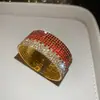 Pulseira Aberta Redonda Bordada com Diamantes Estilo Europeu e Americano Arco-Íris Estrelado, Pulseira de Luxo Leve de Alta Qualidade, Joia de Mão Personalizada Exagerada e Resistente