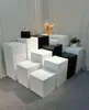 Soporte de Exhibición Negro Mate para Tienda de Ropa, Plataforma de Fotografía Modelo Cubo Cuadrado con Base Elevada