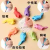 Sujetalápices Corrector de Silicona Suave Creativo con Forma de Pez Ecológico Ajuste de Postura para Escribir y Sujetar el Bolígrafo para Estudiantes de Primaria Listo para Enviar